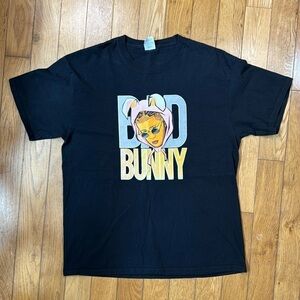 Bad Bunny Black Graphic Short Sleeved Concert Tee Shirt.  Sz L